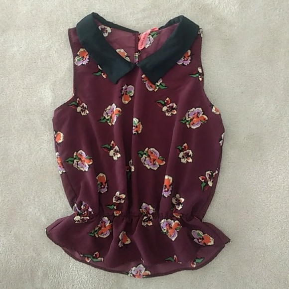 EUC Eight Sixty Floral Peplum Burgundy Collar Top - Picture 1 of 7
